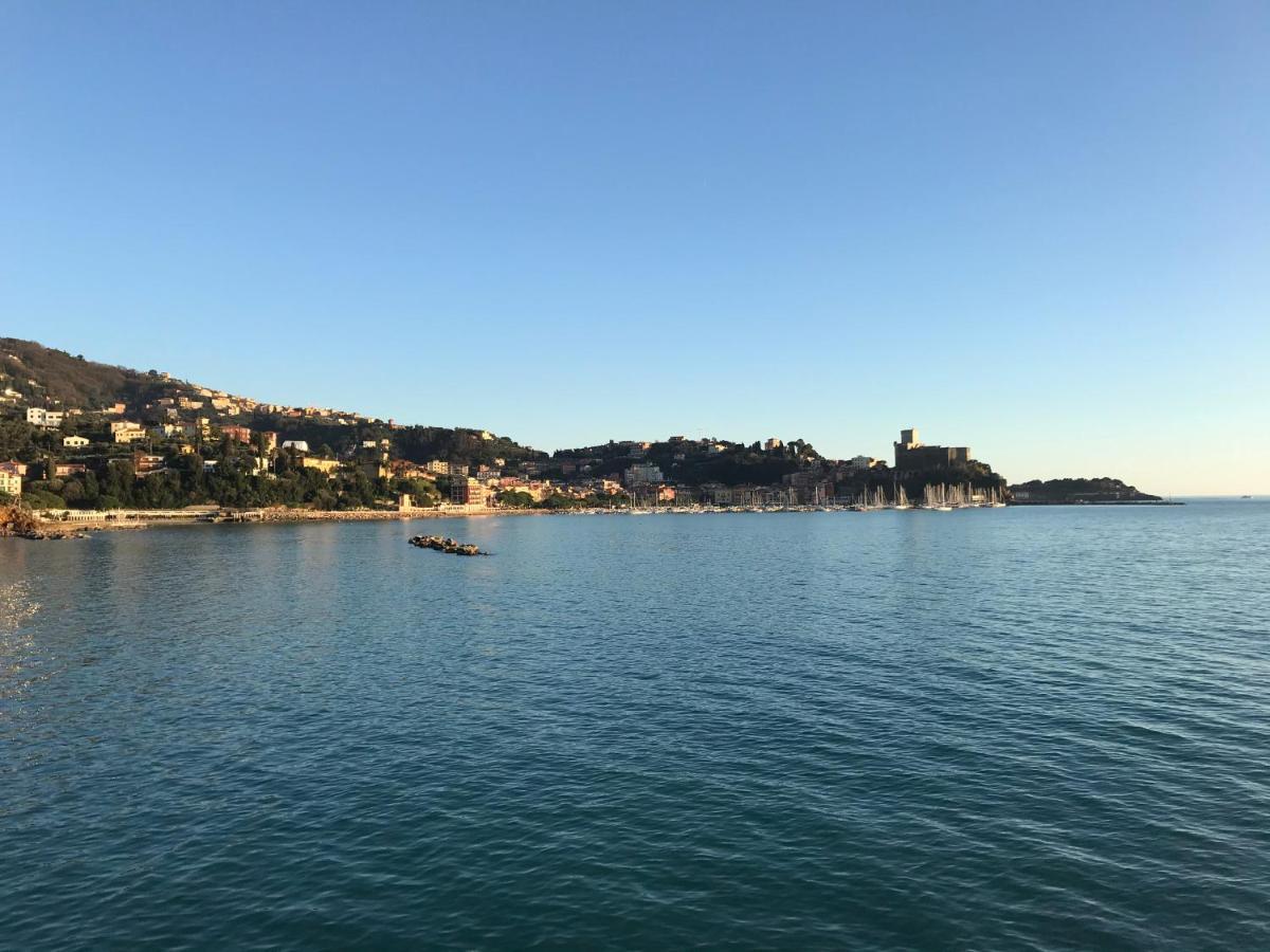 Apartamento La Gora, Tra Mare E Sentieri Lerici Exterior foto